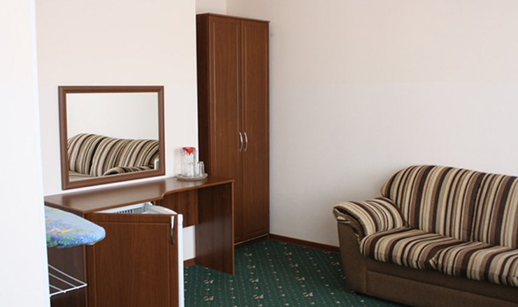 Фото отеля («Им. Димитрова» санаторий) - Люкс 2-местный 2-комнатный 2 корп