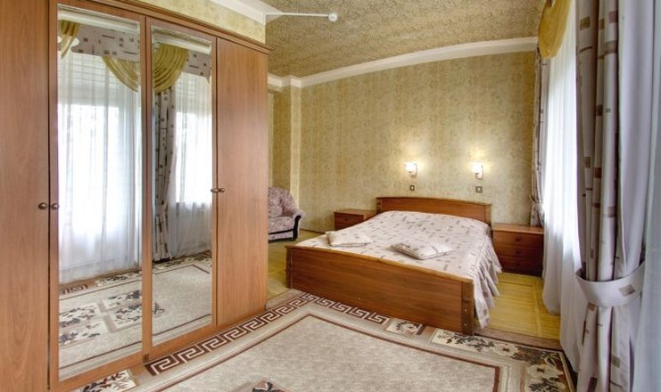 Фото отеля («Им. Горького» санаторий) - 1 категория 2-комнатный семейный
