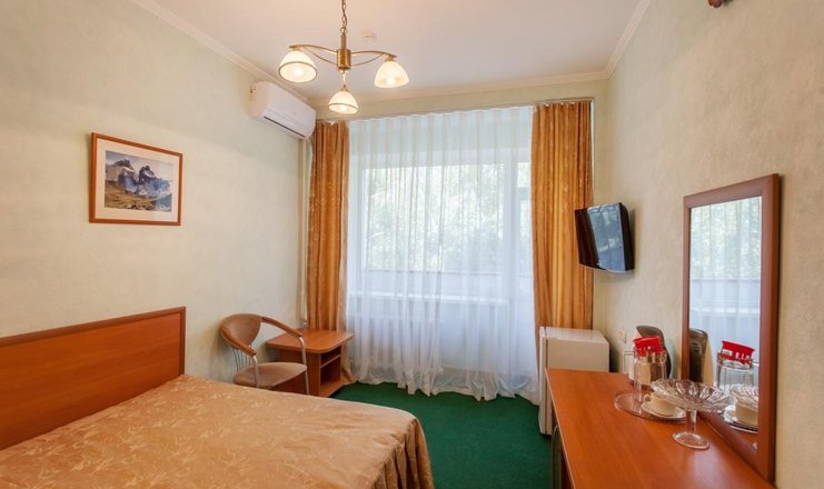 Фото отеля («Им. Лермонтова» санаторий) - Стандартный 1-местный 1-категории 1-комнатный корп.4 (1к1м1к4)
