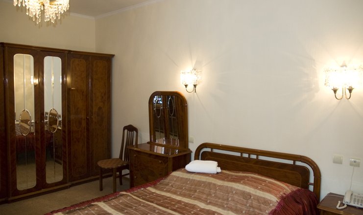 Фото отеля («Колос» санаторий) - 1 категория 2-местный 2-комнатный с балконом корп.1