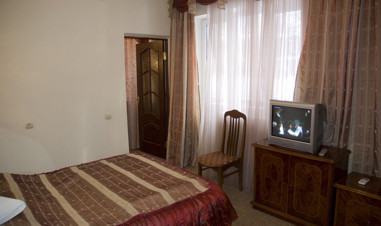 Фото отеля («Колос» санаторий) - 1 категория 2-местный 2-комнатный с балконом корп.1