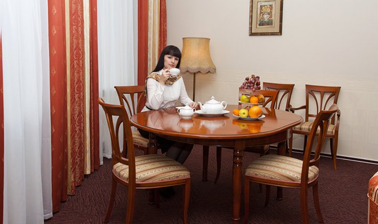 Фото отеля («Машук Аква-Терм» санаторий) - De Luxe Suite 2 комнатный 2 местный (корпус С) 4*