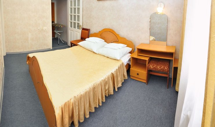 Фото отеля («Нарзан» санаторий) - Стандартный 2-местный 2-комнатный 2 категории корп.1 (2К2м2к1)