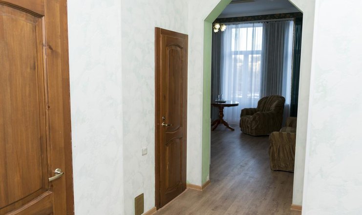 Фото отеля («Скала» пансионат) - Двухкомнатный номер с балконом(изолированные комнаты)№22,23,32,33