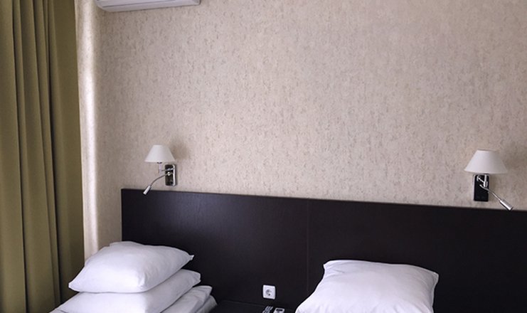 Фото отеля («Тарханы» санаторий) - Однокомнатный двухместный улучшенный номер (3)