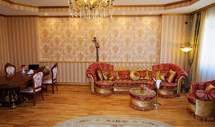 Фото отеля («Целебный Нарзан» санаторий) - Люкс Королевский 2-местный 2-комнатный 85 м2