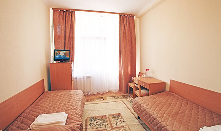Фото отеля («Украина» санаторий) - 2 местный номер 1 категории