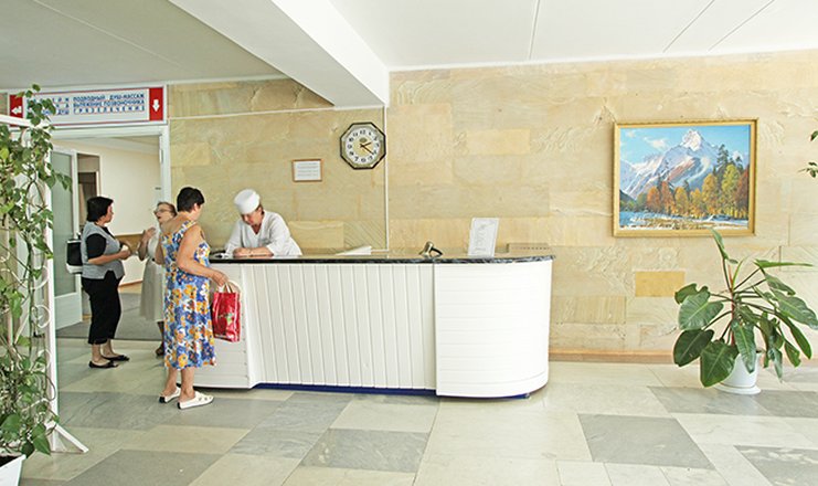 Фото отеля («Виктория» санаторий) - Холл водолечебницы