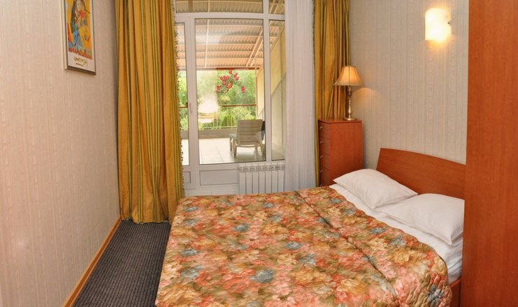 Фото отеля («Вилла Арнест» санаторий) - Люкс 2-местный 2-комнатный в основном корпусе или коттедже