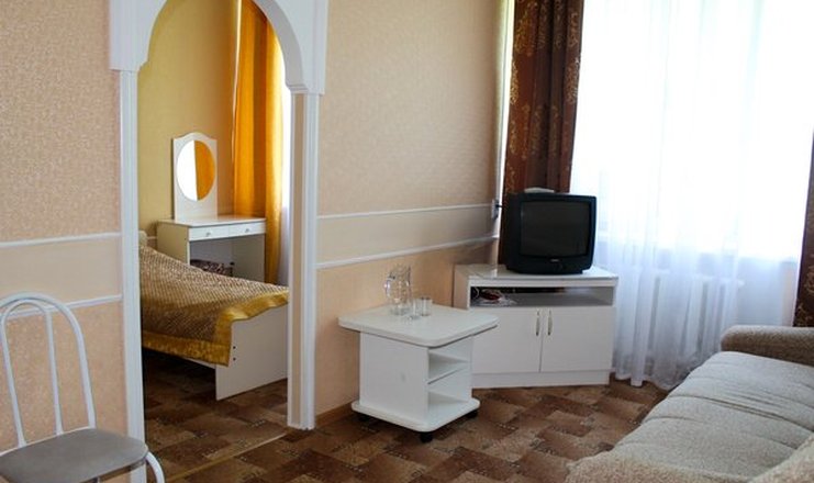 Фото отеля («Здоровье» санаторий) - Стандартный 2-местный 2-комнатный 1 категории