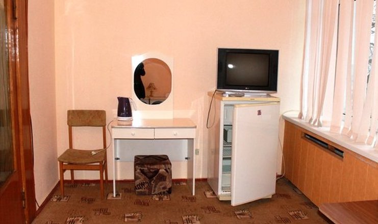 Фото отеля («Здоровье» санаторий) - Стандартный 2-местный 3 категории 1-комнатный корп.2