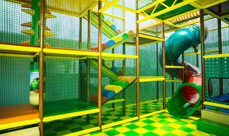 Фото отеля («Аристократ» spa-отель) - Детская игровая комната