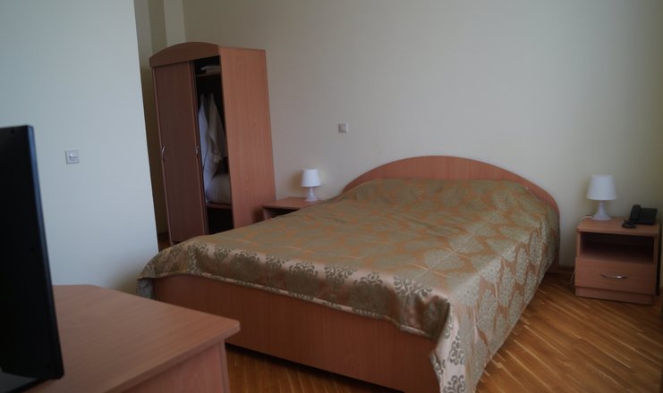 Фото номера («Беларусь» комплекс отдыха) - Люкс 2-местный 2-комнатный в 4 корпусе
