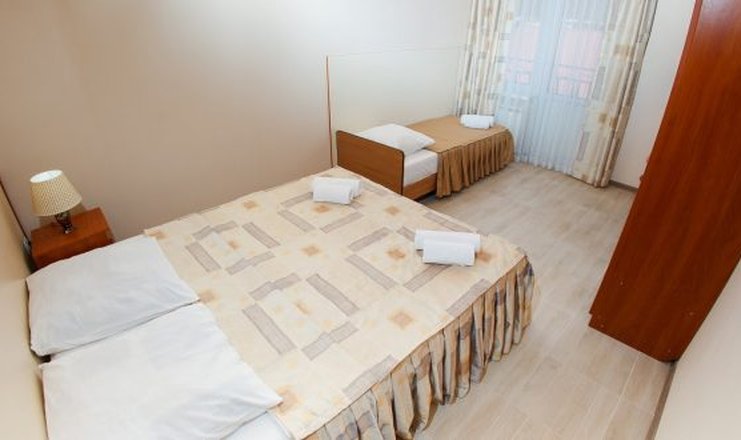 Фото номера («Экодом Фэмили» отель) - Hotels-Ekodom-Adler-750x330