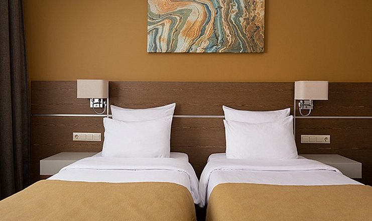 Фото номера («Green Flow» отель) - Junior Suite 2-местный вид на Олимпийскую Деревню (2 этаж)