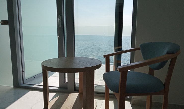 Фото номера («Ла Фамилия» отель) - Делюкс 2-местный с видом на море и балконом