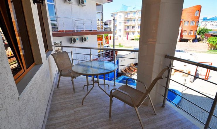 Фото номера («Панорама» гостиничный комплекс) - VIP 4-местный балкон