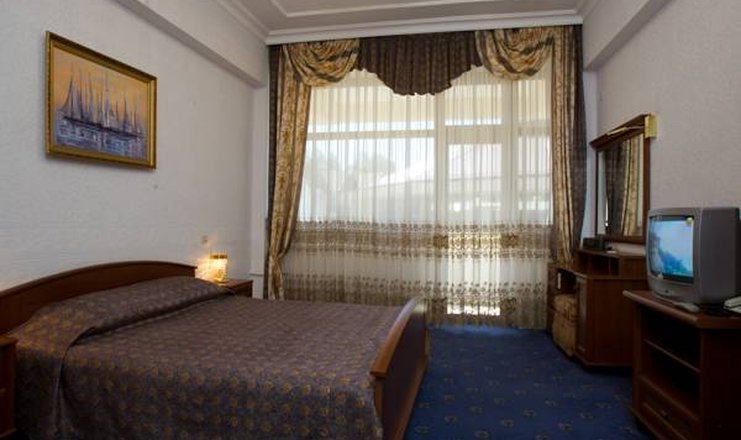 Фото номера («Русский дом Дивный» spa-отель) - Люкс 2-местный 2-комнатный в корпусе