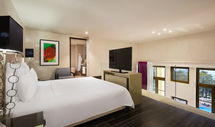Фото номера («Swissotel Resort Sochi Kamelia» отель) - Люкс 2-х местный 2-х уровневый (Duplex Suite King)