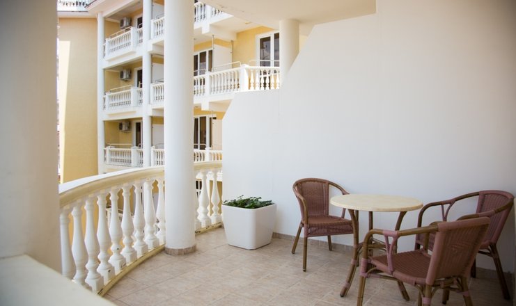 Фото номера («Вилла Бавария» отель) - Стандартный 2-местный Плюс с балконом