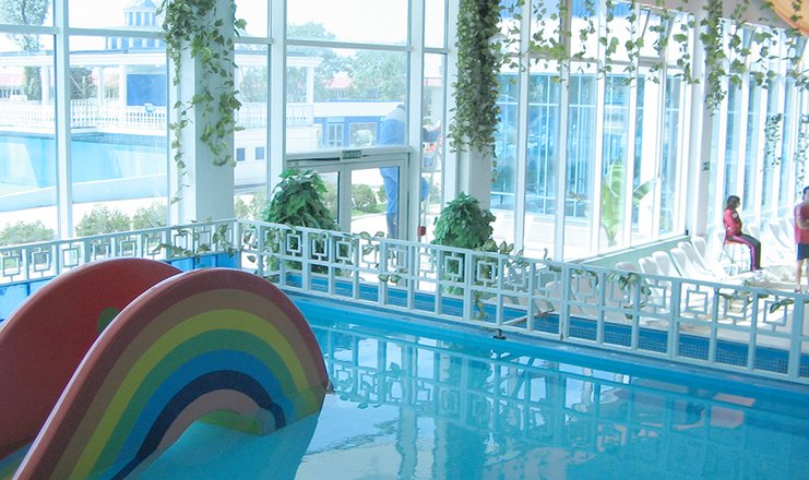 Фото отеля («АкваЛоо» санаторий) - Крытый бассейн