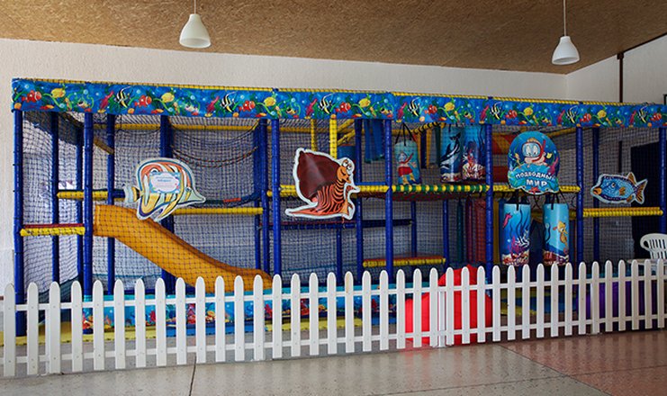 Фото отеля («Alean Family Resort & Spa Биарриц» отель) - Детская игровая комната