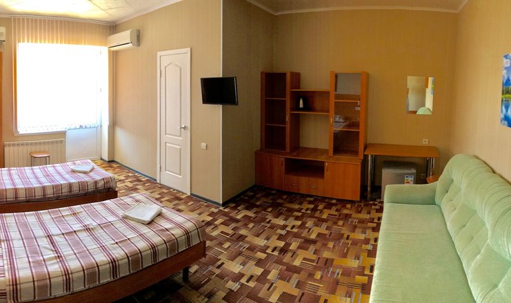 Фото отеля («Альтаир Витязево» гостевой дом) - Улучшенный Семейный 2-местный