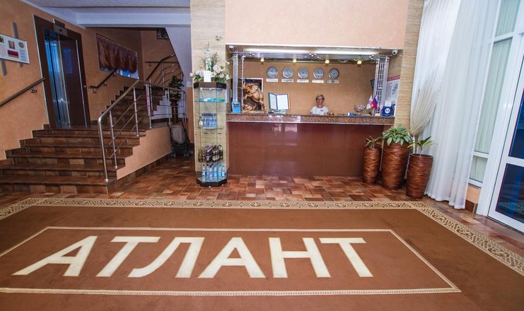 Фото отеля («Атлант» гостиничный комплекс) - Ресепшн