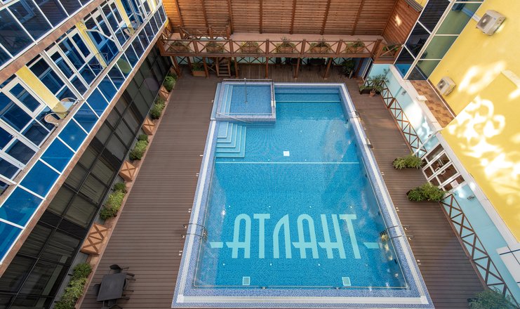 Фото отеля («Атлант» гостиничный комплекс) - Бассейн
