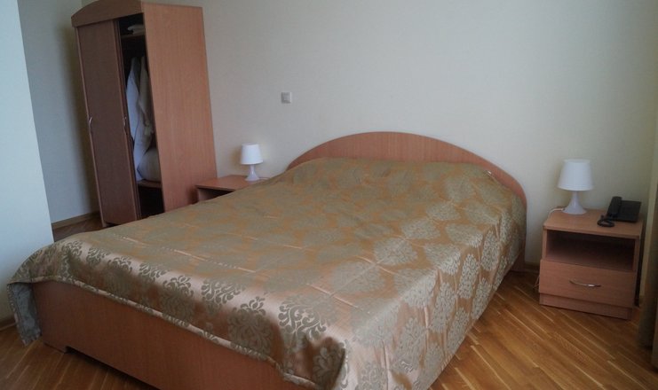 Фото отеля («Беларусь» комплекс отдыха) - Люкс 2-местный 2-комнатный в 4 корпусе