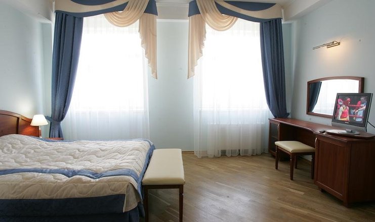 Фото отеля («Беларусь» комплекс отдыха) - Люкс 2-местный 2-комнатный во 2 корпусе