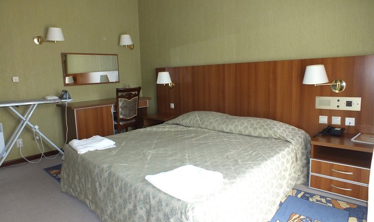Фото отеля («Белая Русь» санаторий) - Люкс 2-местный 2-комнатный с балконом 205,250,305,405,505,605,705.