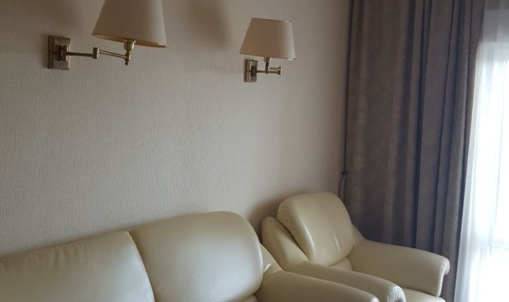 Фото отеля («Белая Русь» санаторий) - Люкс 2-местный 2-комнатный с балконом №538,540