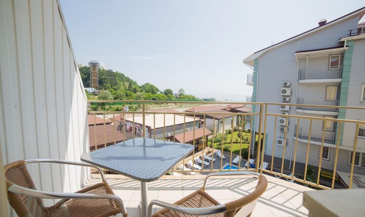 Фото отеля («Черноморье» пансионат) - Комфорт 2-местный 1 категории с балконом