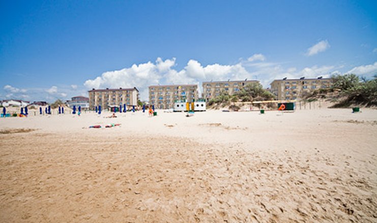 Фото отеля («Фея-2» пансионат) - Пляж