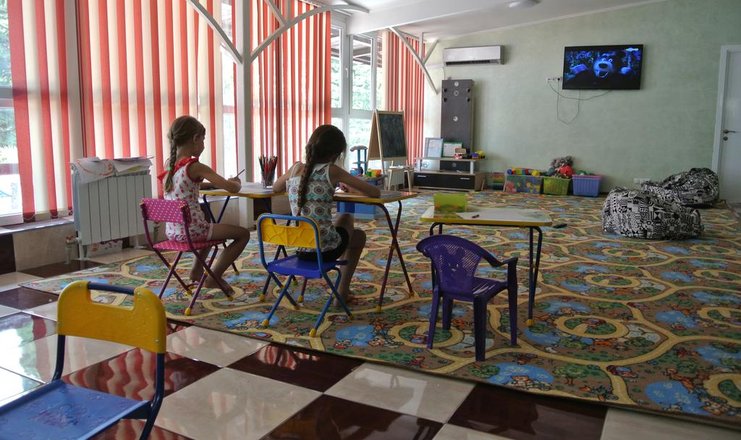 Фото отеля («Гренада» пансионат) - Игровая комната