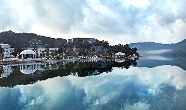 Фото отеля («Империал Hotel & Champagne SPA» отель) - Озеро Абрау
