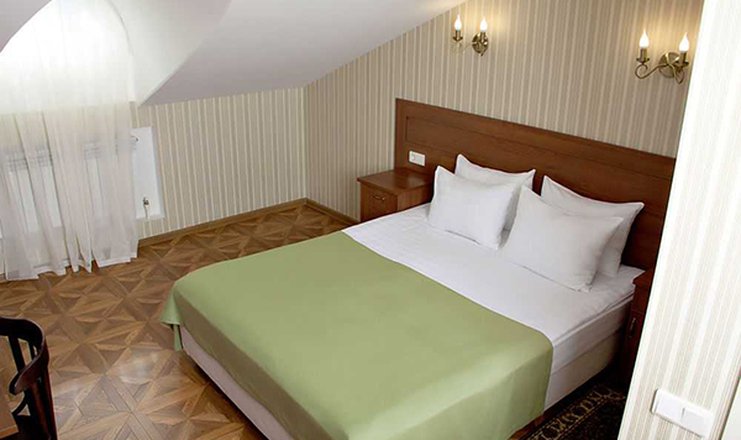 Фото отеля («Индиго» гостиница) - Мансардные номера с удобствами в номере (1)
