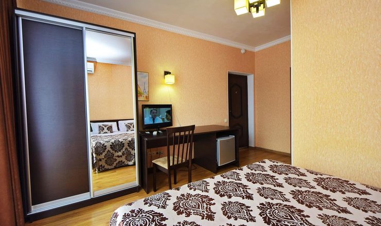 Фото отеля («Касабланка» гостевой дом) - Стандарт 2-местный 1-комнатный с балконом