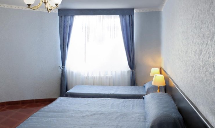 Фото отеля («Константинополь» гостевой дом) - Стандартный 4-местный 2-комнатный блок Б