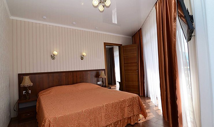 Фото отеля («Кубань» пансионат) - Делюкс 1-категории 2-местный 2-комнатный корпус 2