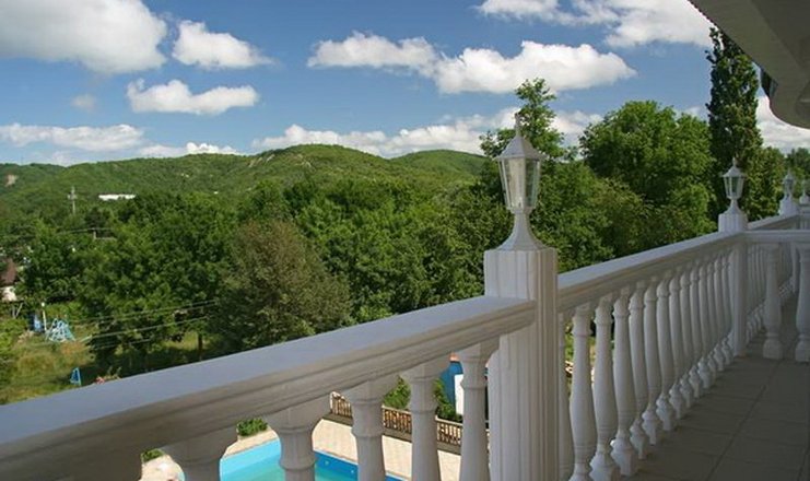 Фото отеля («Лето» гостиница) - Балкон