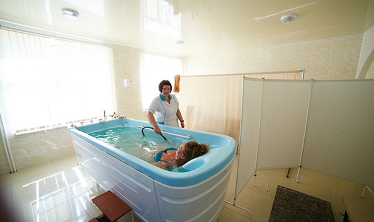 Фото отеля («Малая бухта» санаторий) - Подводный душ массаж