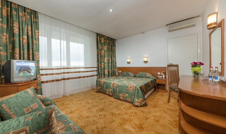 Фото отеля («Мечта» санаторий) - Полулюкс 2-местный (с видом на море 2 этаж)