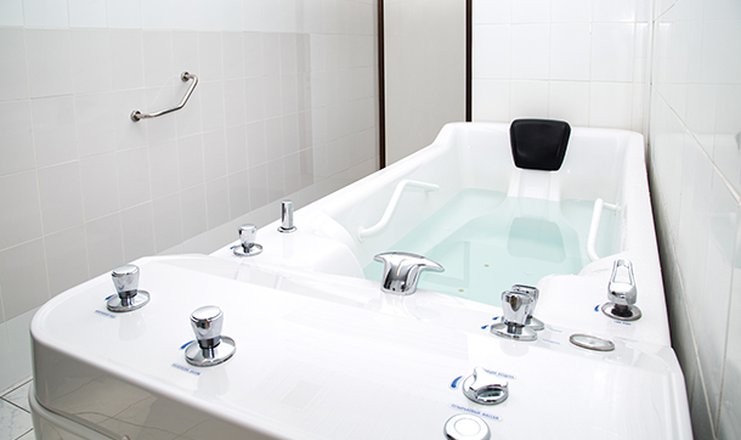 Фото отеля («Мыс Видный» санаторий) - Лечебная ванна