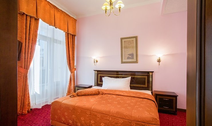 Фото отеля («Мыс Видный» санаторий) - Комфорт двухкомнатный двухместный с балконом_спальня