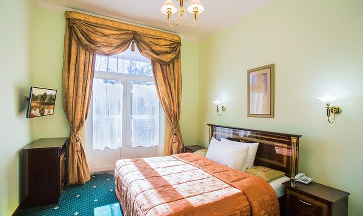 Фото отеля («Мыс Видный» санаторий) - Люкс двухкомнатный двухместный с балконом_спальня
