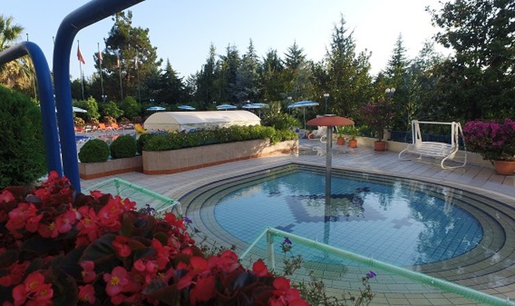 Фото отеля («Одиссея» санаторий) - Открытый бассейн