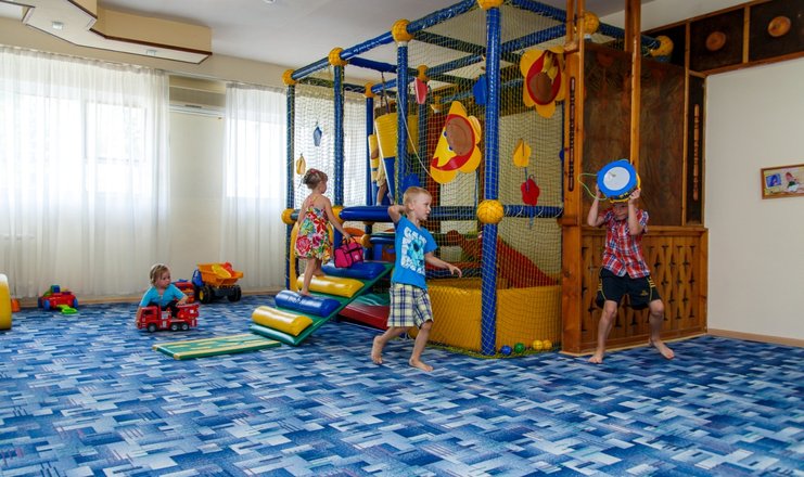 Фото отеля («Приветливый берег» пансионат) - Детская игровая комната