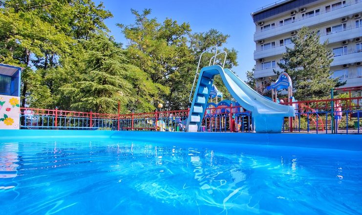 Фото отеля («Азимут Отель Прометей Небуг» отель) - Детский бассейн